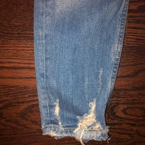Zara Jeans - Zara low rise ripped boyfriend jeans Zara Jeans - Zara low rise ripped boyfriend jeans